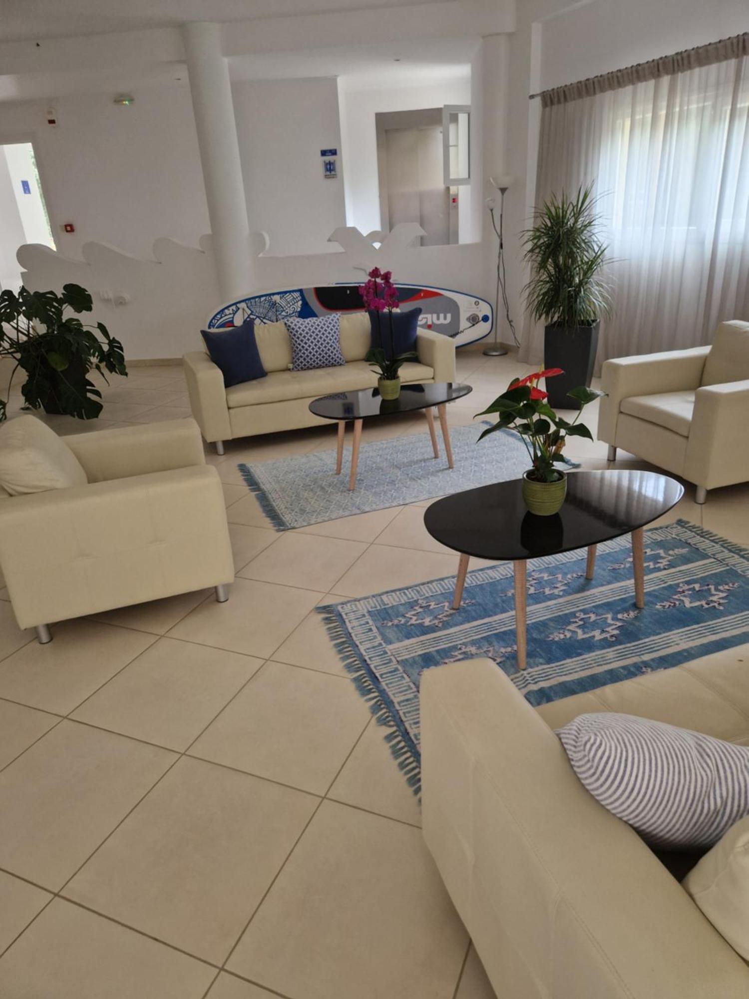 Menes Hotel Yénion Eksteriør billede