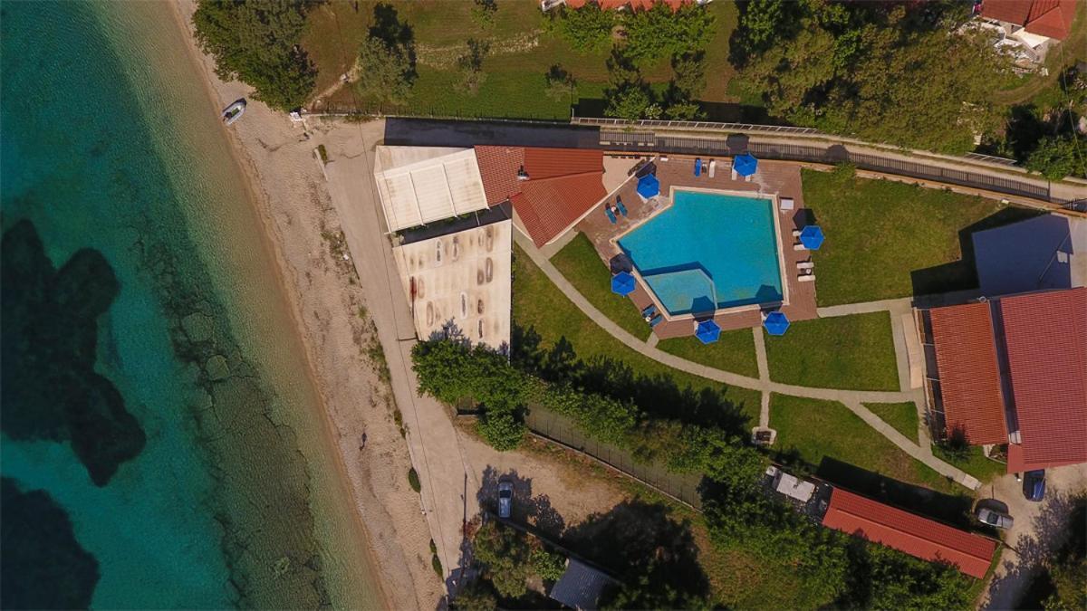 Menes Hotel Yénion Eksteriør billede
