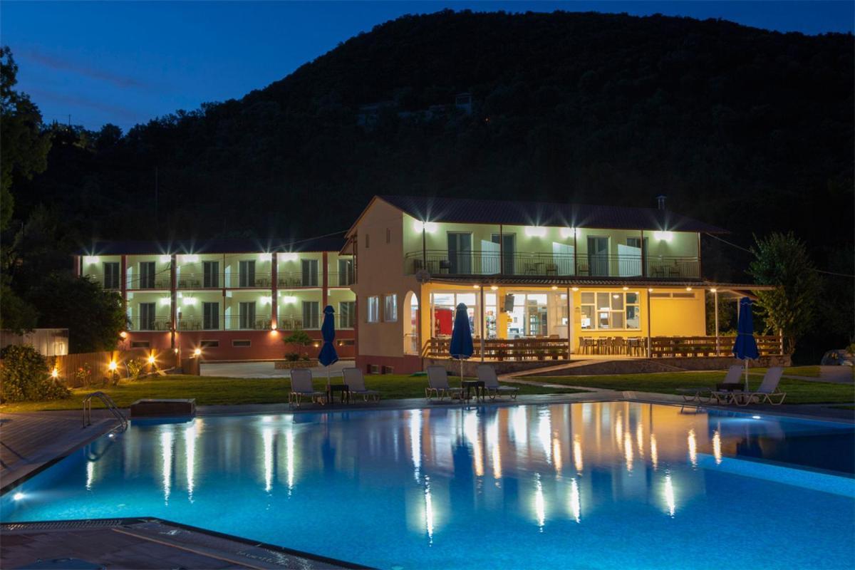 Menes Hotel Yénion Eksteriør billede